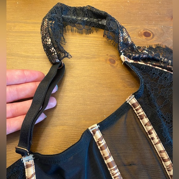 VS Dream Angels unlined lace-up corset top - Picture 4 of 9